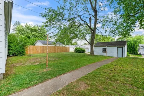 542 21ST Avenue Moline IL 61265