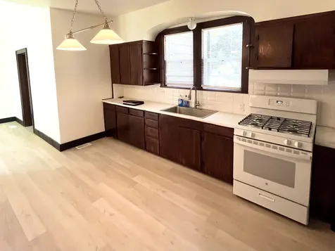 112 West Grant Street Streator IL 61364