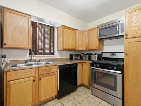 2541 South 14th Avenue Broadview IL 60155