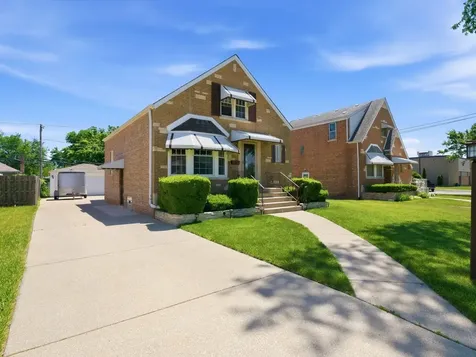 2541 South 14th Avenue Broadview IL 60155