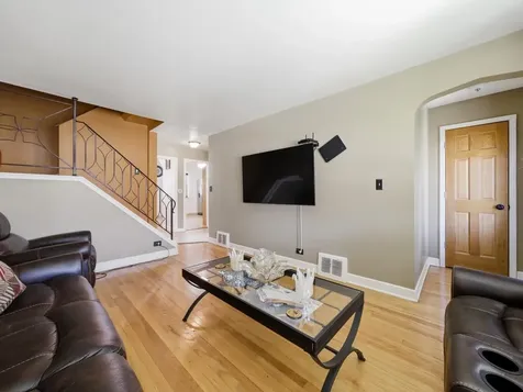 2541 South 14th Avenue Broadview IL 60155
