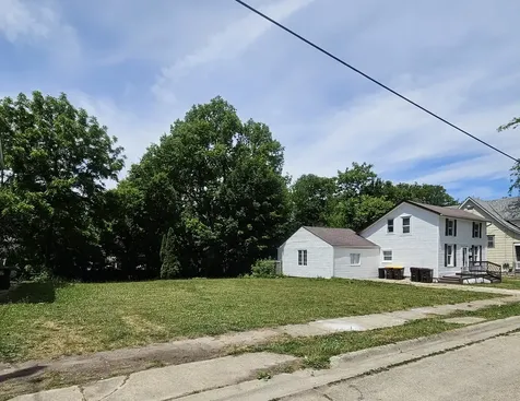 218 Oakwood Avenue Rockford IL 61101