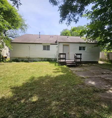 218 Oakwood Avenue Rockford IL 61101