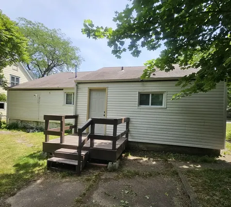 218 Oakwood Avenue Rockford IL 61101