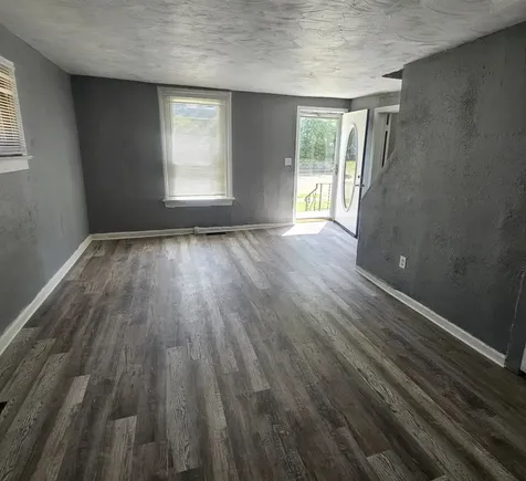 218 Oakwood Avenue Rockford IL 61101