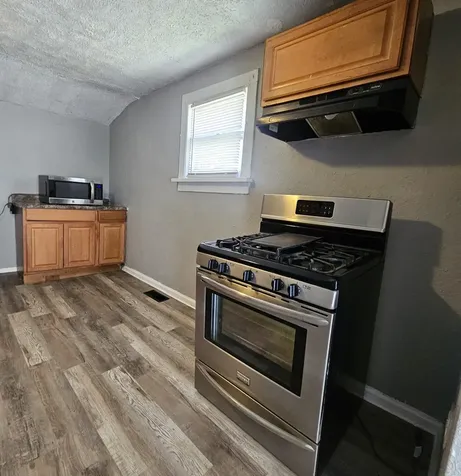 218 Oakwood Avenue Rockford IL 61101