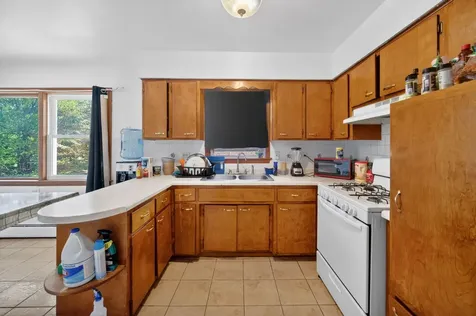 227 South Hale Street Addison IL 60101