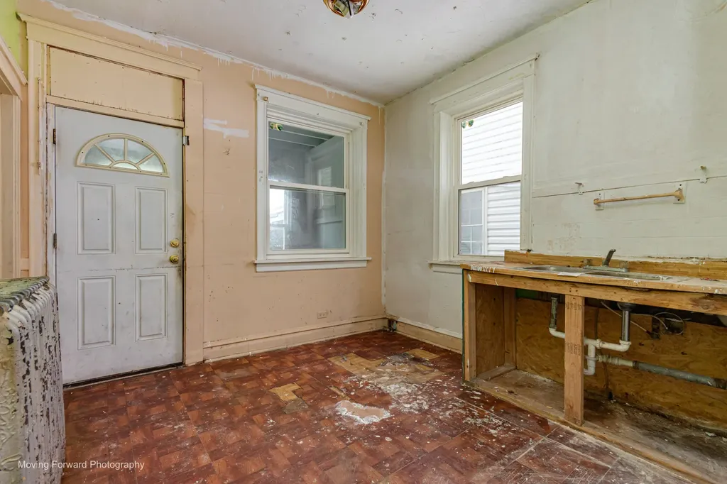 5308 South Bishop Street Chicago IL 60609