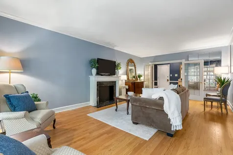496 Sheridan Road Evanston IL 60202