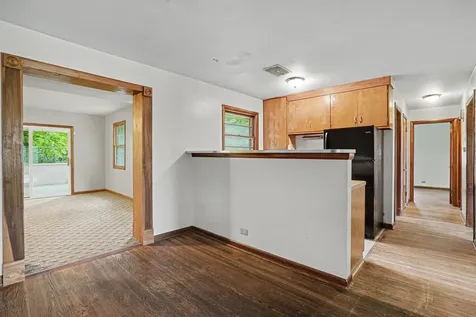 125 South River Road North Aurora IL 60542