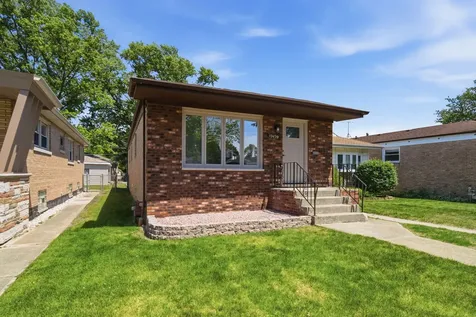 10439 South Drake Avenue Chicago IL 60655