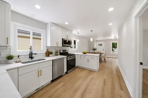 10439 South Drake Avenue Chicago IL 60655