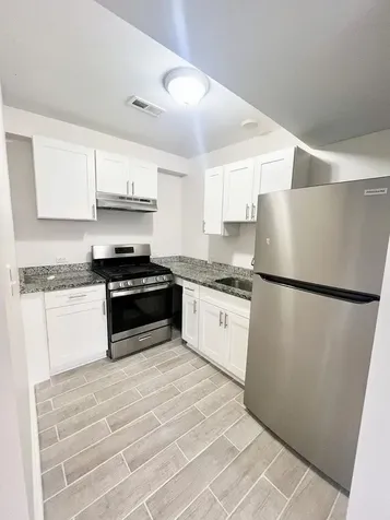 3939 West Iowa Street Chicago IL 60651