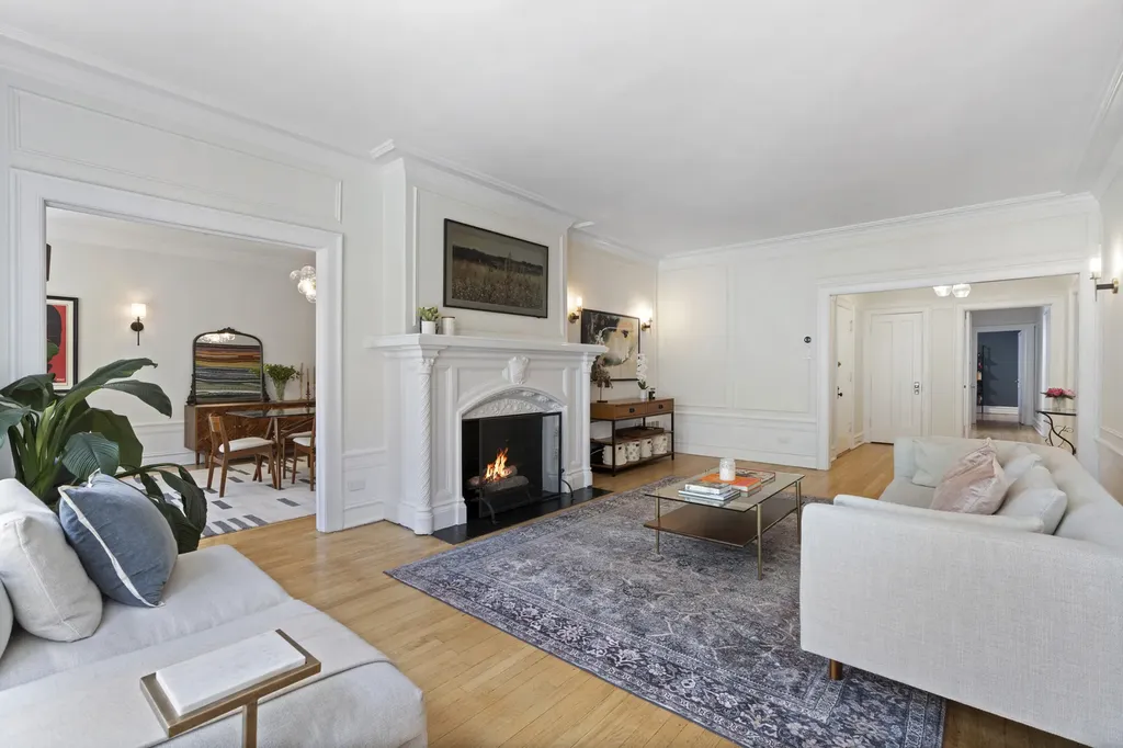 510 West Surf Street Chicago IL 60657