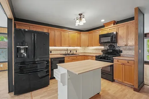 904 Fairoaks Drive Champaign IL 61821