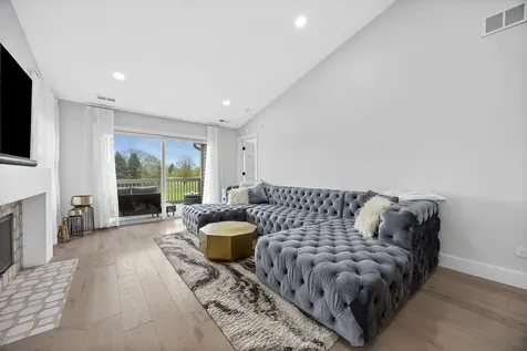 1504 Aberdeen Court Naperville IL 60564