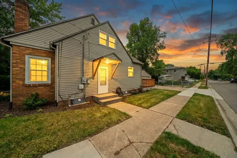 552 River Lane Loves Park IL 61111