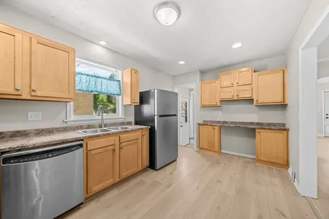 552 River Lane Loves Park IL 61111