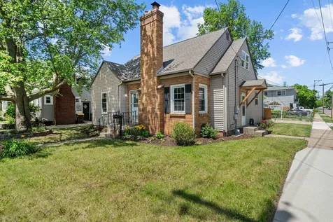 552 River Lane Loves Park IL 61111