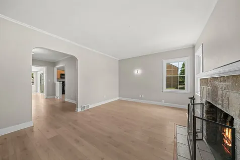 552 River Lane Loves Park IL 61111