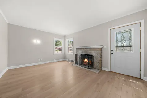 552 River Lane Loves Park IL 61111