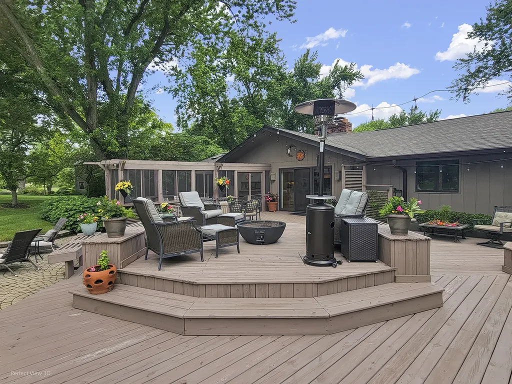 40484 Sunset Drive N Antioch IL 60002