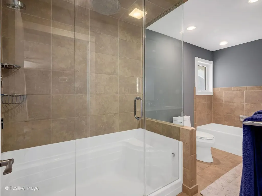 1906 Stoddard Avenue Wheaton IL 60187