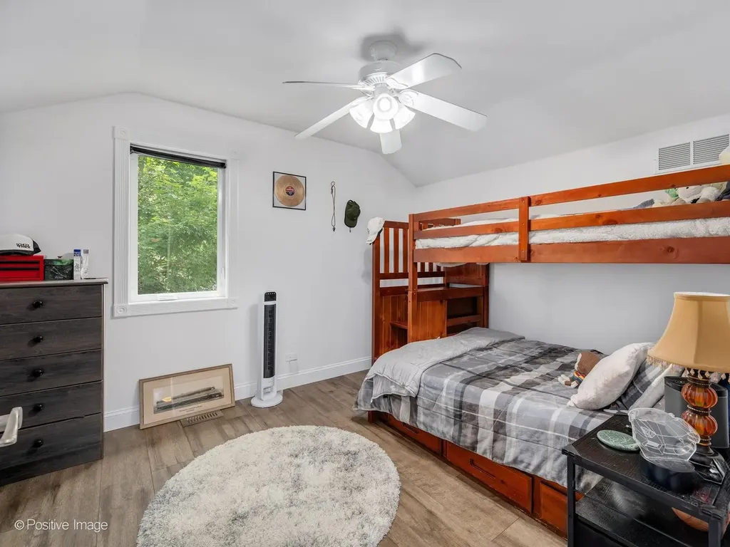1906 Stoddard Avenue Wheaton IL 60187
