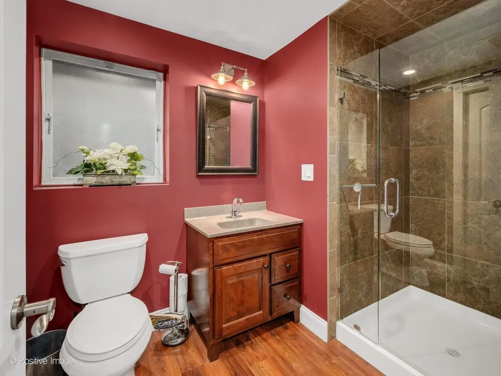 1906 Stoddard Avenue Wheaton IL 60187