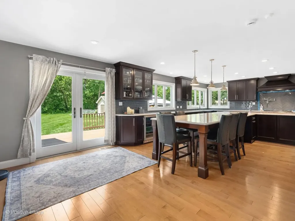 1906 Stoddard Avenue Wheaton IL 60187
