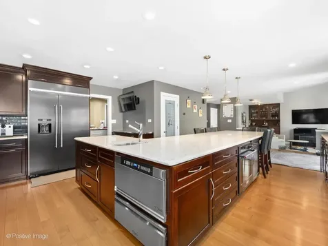 1906 Stoddard Avenue Wheaton IL 60187