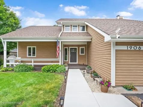 1906 Stoddard Avenue Wheaton IL 60187