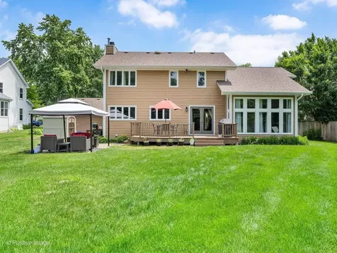 1906 Stoddard Avenue Wheaton IL 60187