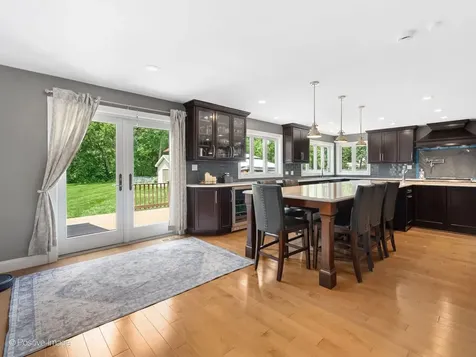 1906 Stoddard Avenue Wheaton IL 60187