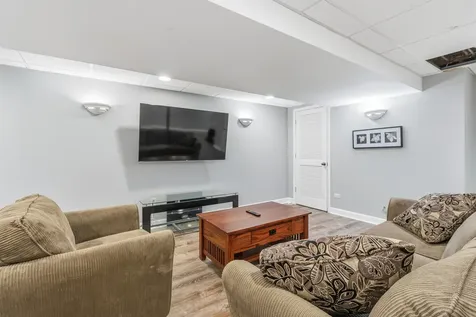 5104 Prestwick Circle Plainfield IL 60586