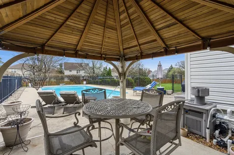 5104 Prestwick Circle Plainfield IL 60586