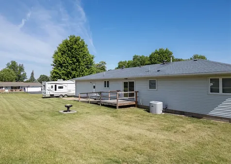 710 1ST Avenue Fulton IL 61252