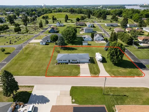 710 1ST Avenue Fulton IL 61252