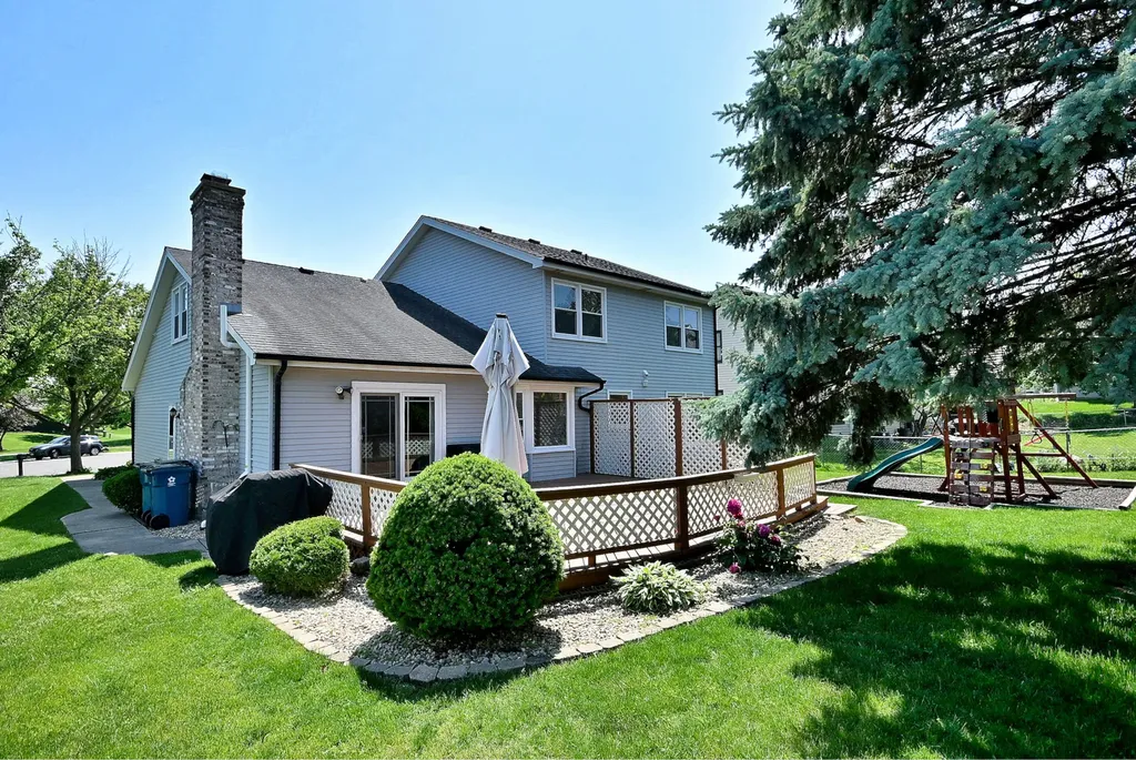 1350 West Barnwall Drive Addison IL 60101