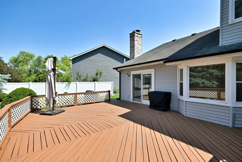 1350 West Barnwall Drive Addison IL 60101