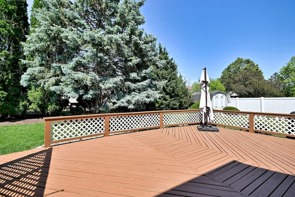 1350 West Barnwall Drive Addison IL 60101