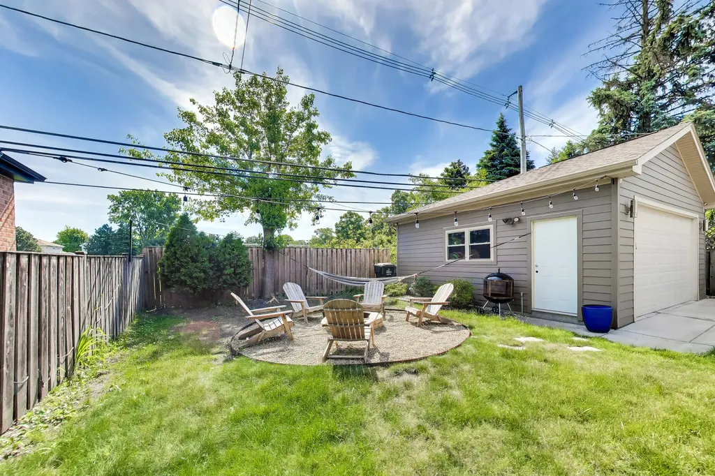 1721 South Cumberland Avenue Park Ridge IL 60068