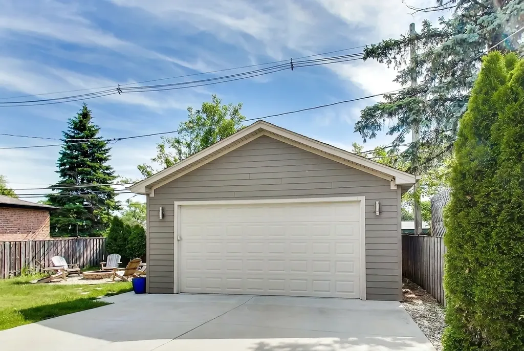 1721 South Cumberland Avenue Park Ridge IL 60068