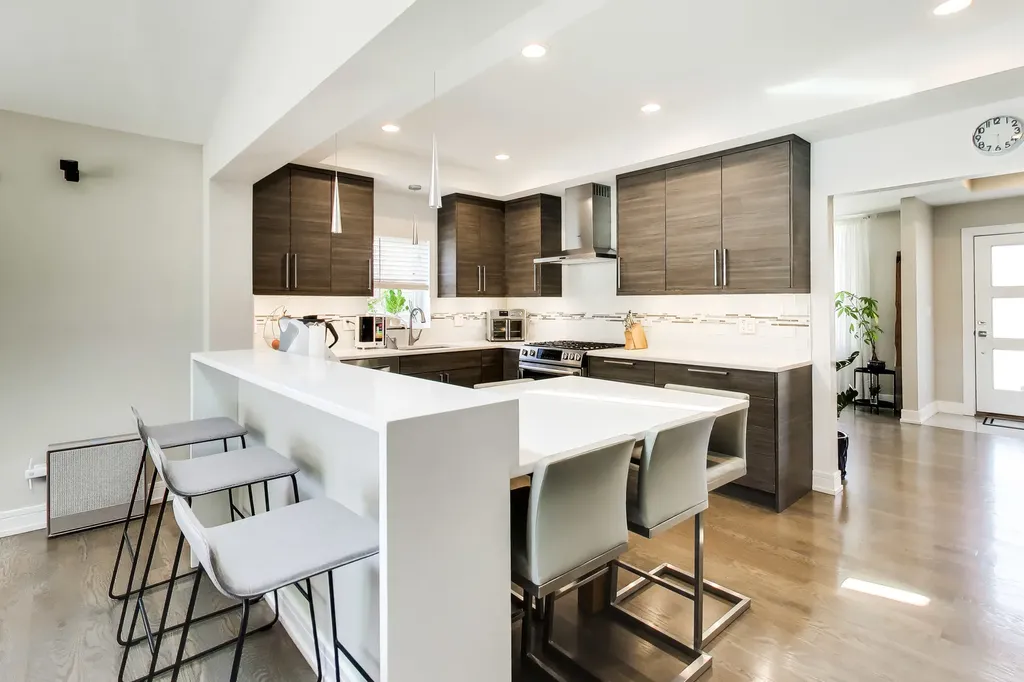 1721 South Cumberland Avenue Park Ridge IL 60068