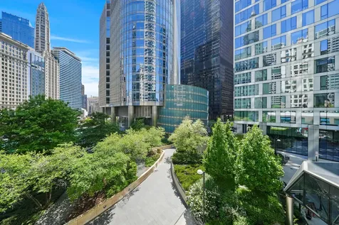 405 North Wabash Avenue Chicago IL 60611