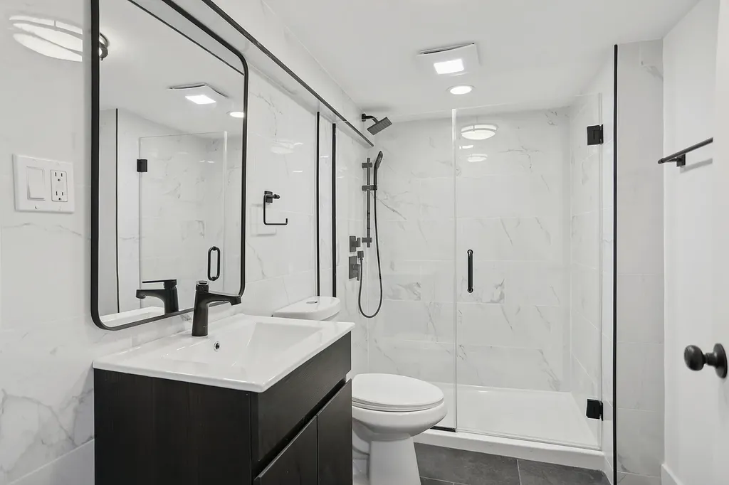 7000 South Eberhart Avenue Chicago IL 60637