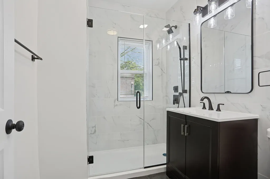 7000 South Eberhart Avenue Chicago IL 60637