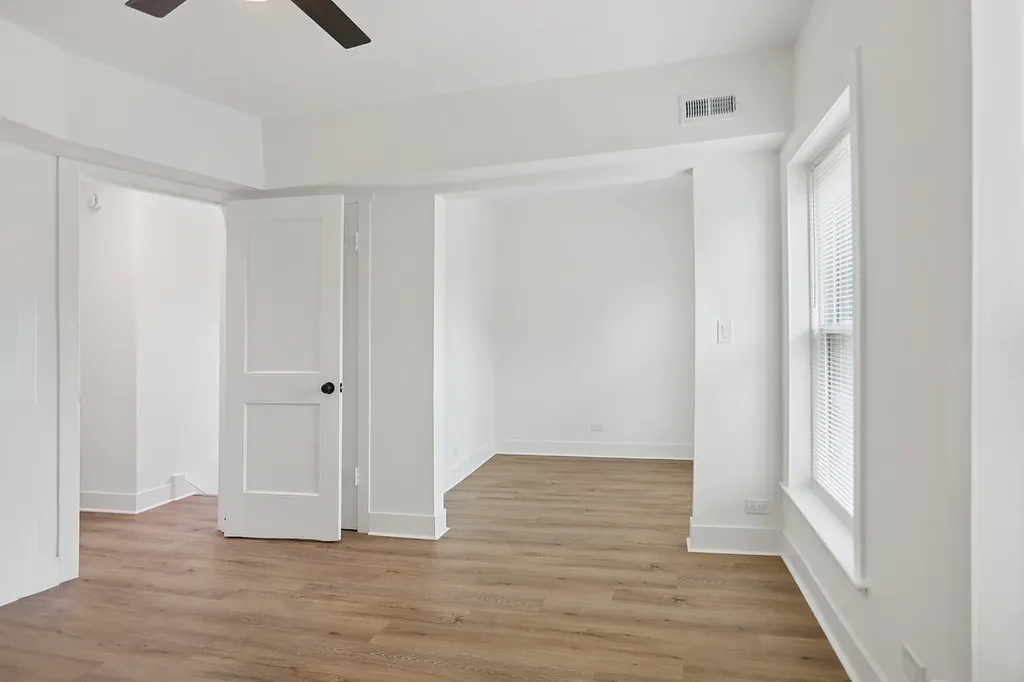 7000 South Eberhart Avenue Chicago IL 60637