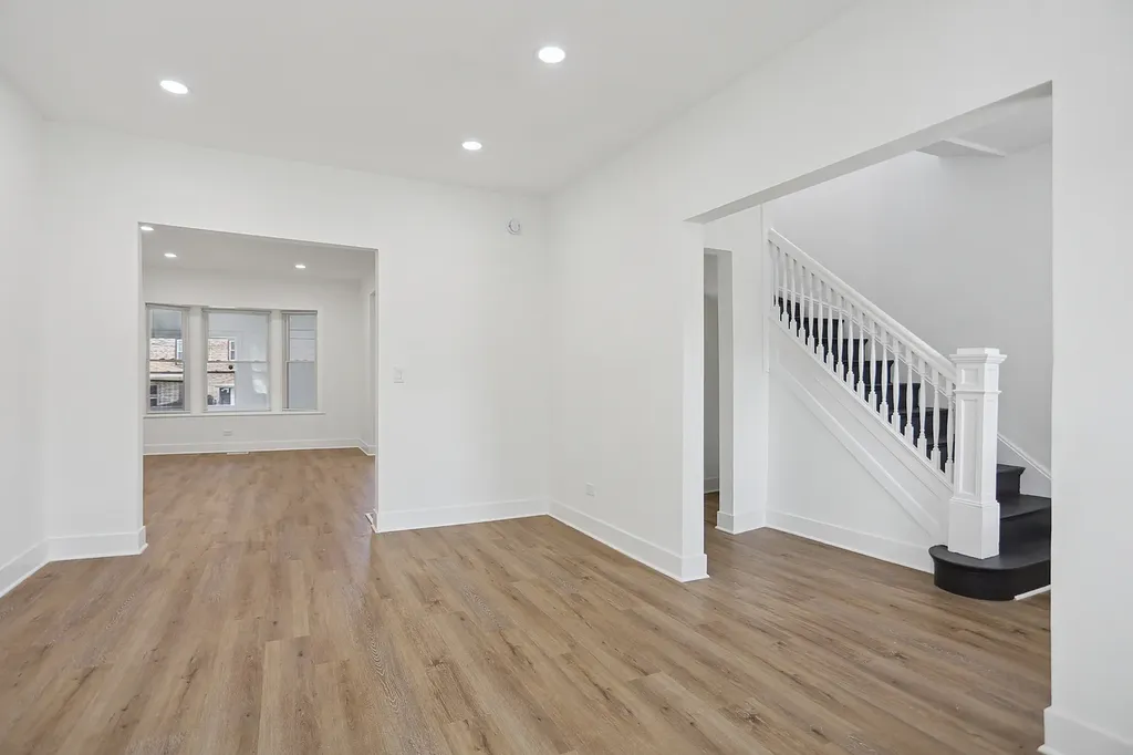 7000 South Eberhart Avenue Chicago IL 60637