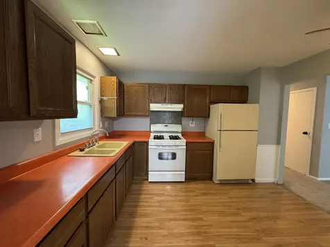 8421 Hickory Nut Grove Road Cary IL 60013